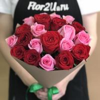 Букет из красных и розовых роз 21 шт. (50 см)