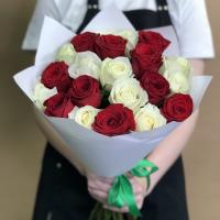 Букет из красных и белых роз 21 шт. (50 см)